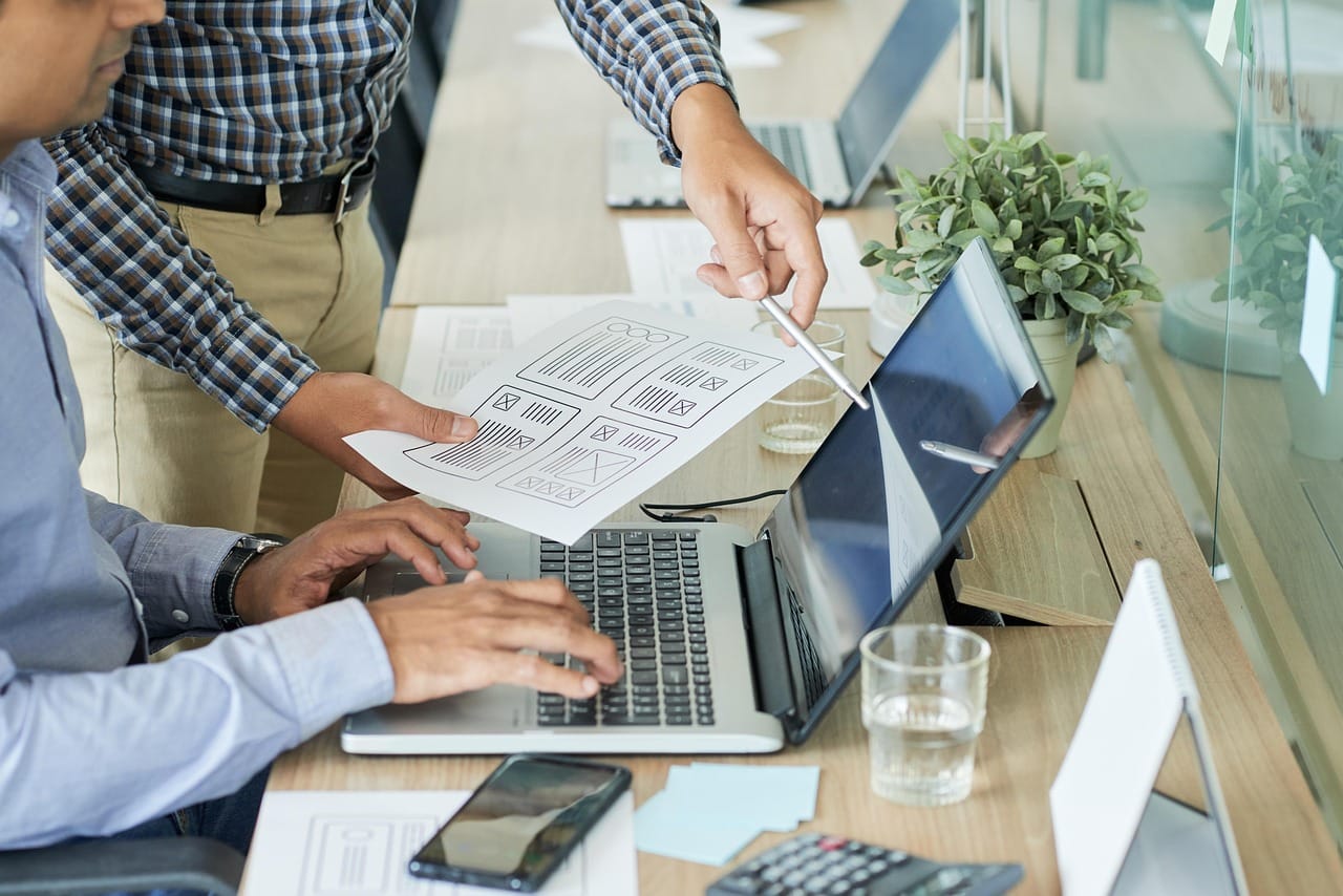 Read more about the article How to Choose the Perfect Web Designer